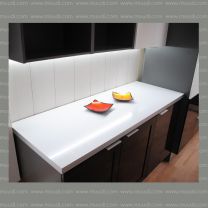 NA50 led nauha keittiökaapiston välitilassa